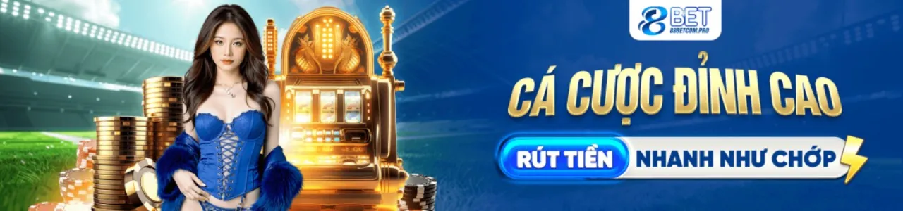 Đội tuyển esports đang thi đấu trên sân khấu lớn